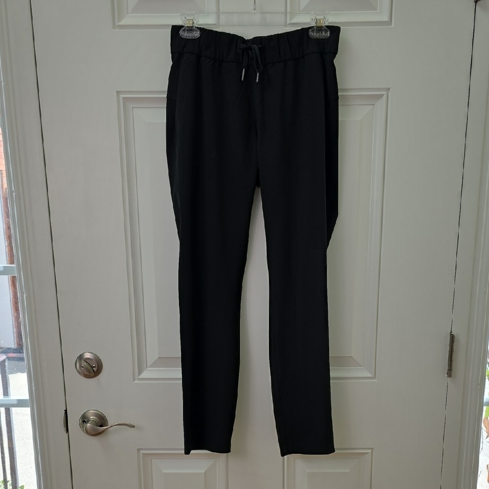Lululemon Women's Black Pants.  Size 4